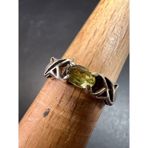 Vintage Helen Andrews peridot hugs and kisses Sterling silver ring size 6.5 - Picture 13 of 15